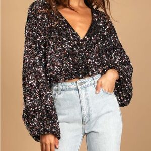 Lulus sequin bubble sleeve top size M